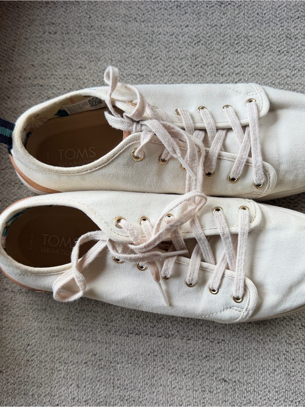 TOMS Women's Cream Canvas Lace-Up Sneakers with Gold Eyelets